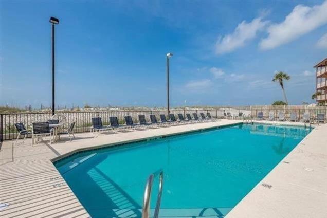 Island Winds West 477 By Albvr - Beachfront, Updated & Beautiful! Just Steps To The Beach & Hangout! Gulf Shores Extérieur photo